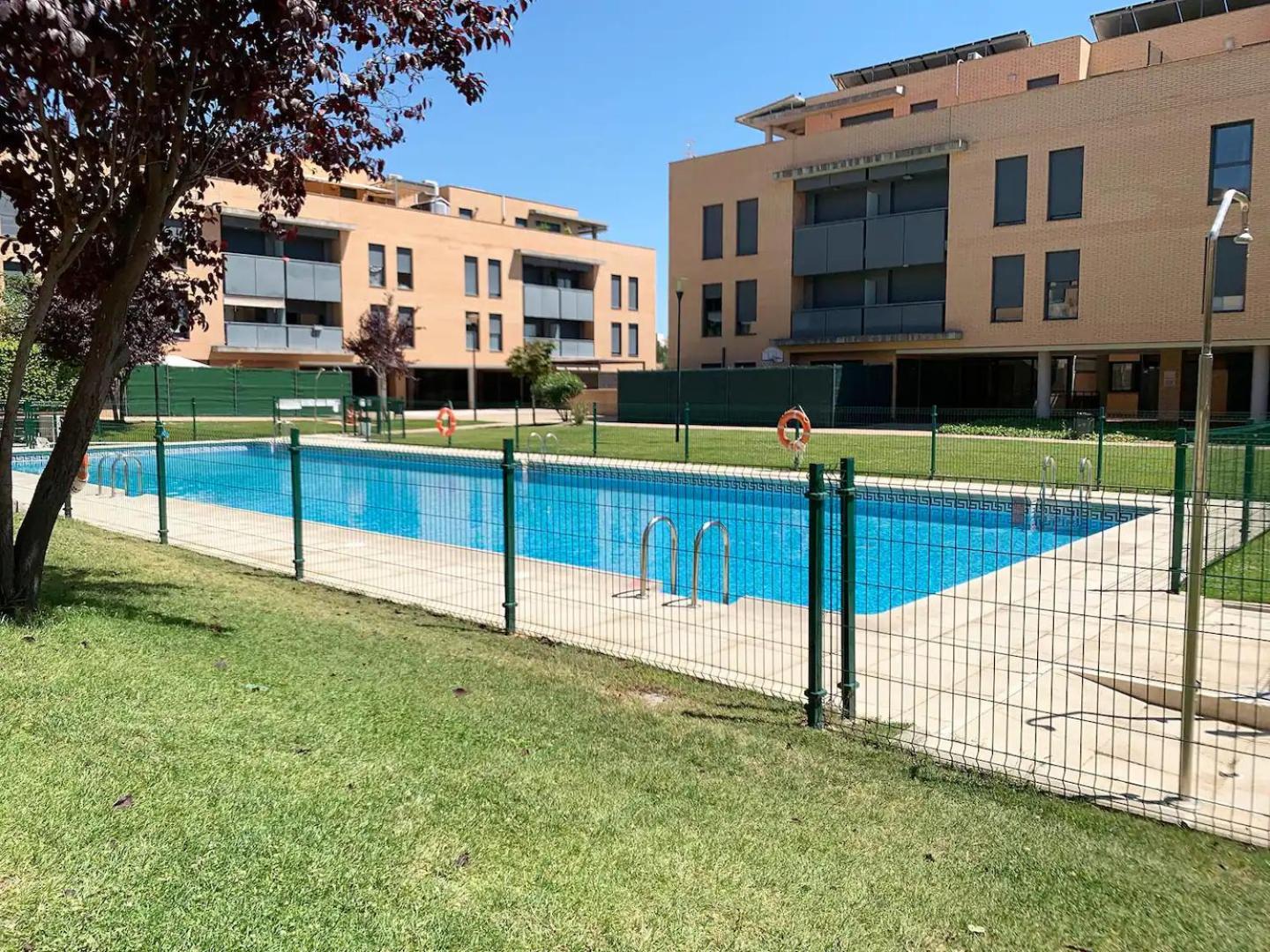 Lujoso 3 Camas Piscina Parque Garaje Rozas Familiar Tranquilo Appartement *